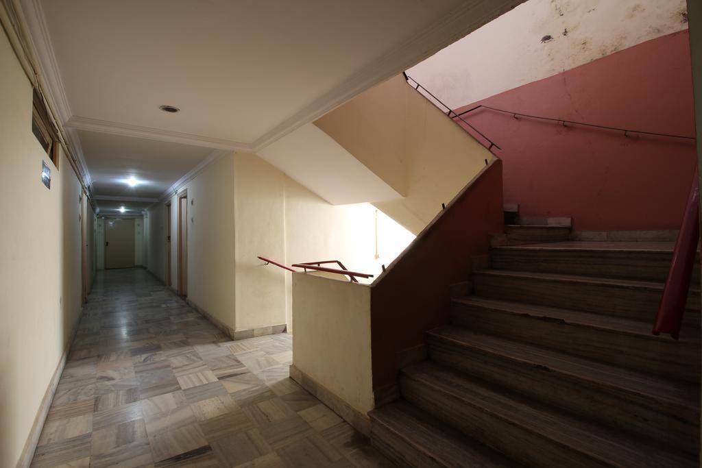 Hotel Maya Deluxe Hyderabad Exterior foto